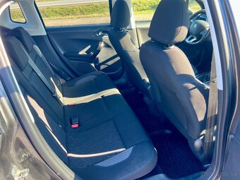 Peugeot 2008 1.2 81 kW (2019) - 10