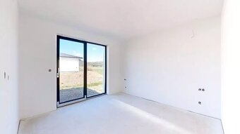Novostavba s možnosťou dokončenia na kľúč - 10