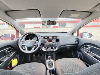 KIA Rio 2013 63kw Hatchback benzín - 10