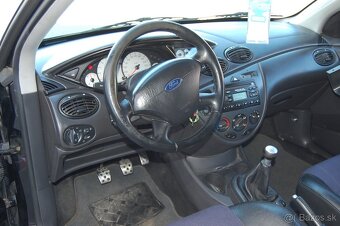 Ford Focus ST 2.0b - 10