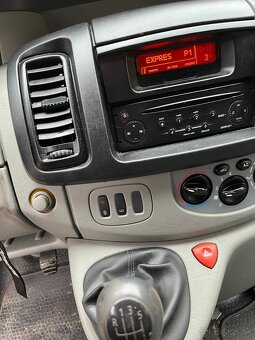 Renault Trafic 2.0 dCi (84kW) - 10