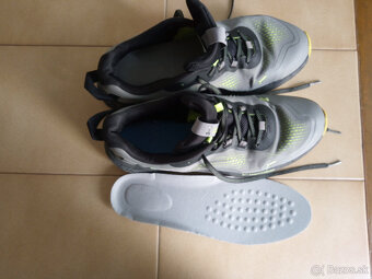 Panske bezecke tenisky UNDER ARMOUR CHarged Bandit - 10