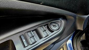 Ford Kuga 2.0 tdci 88 kw 2015 titanium - 10