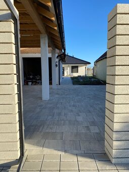Pokládka zámkovej dlažby - 10