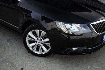 Škoda Superb Combi 2.0TDI CR 125kw Elegance DSG - 10