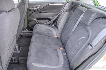 Fiat Punto Lounge 1.4 8v 77k - 10