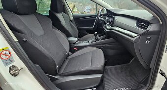 Škoda Octavia IV 2.0TDi Style Combi  manuál - 10