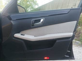 Mercedes E 250 4matic 7G Tronic - 10