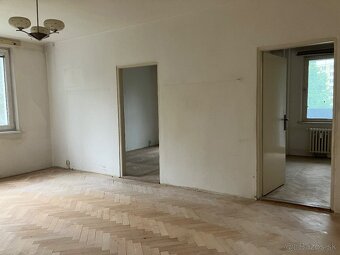 3 izbový byt- Chrenová - 10