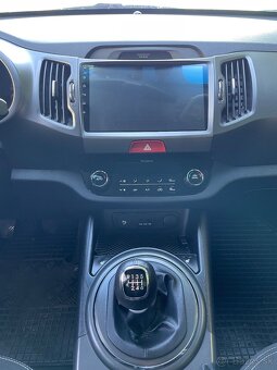 Kia Sportage 1.6i benzin - 10
