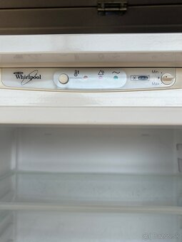 Predam vstavanú chladničku Whirlpool ART487/A - 10