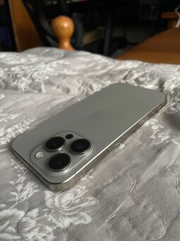 iPhone 15 Pro Natural Titanium - 10