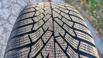 5x114,3 R17 --- TOYOTA COROLLA CROSS - 10