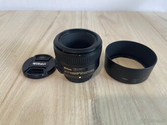 Nikon D7200 + 16-80 f2.8-4.0 + 35mm f1.8 + 50mm f1.8 - 10