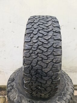 285/70 R17 BF GOODRICH - 10