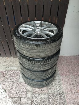 Disky R18 z ľahkej zliatiny s pneumatikami - 10