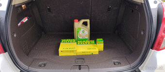 Predám Opel Mokka 4x4,2014 benzín ,103 kW,biela metalíza. - 10