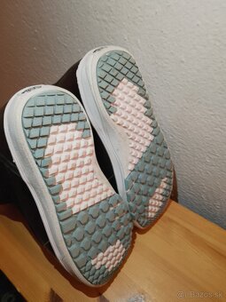 velkost 38 a 40 - VANS snowboardove topanky BOA - 10