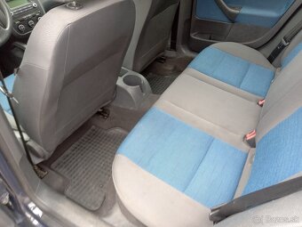 Volkswagen Golf V - 10