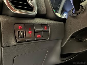 KIA Sportage 1.6 benzín,97KW,2017,SK auto,ťažné zariadenie - 10