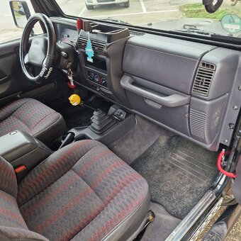 Jeep Wrangler TJ 2.5i Sport 4x4 - 10