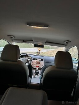 Ford Kuga - 10