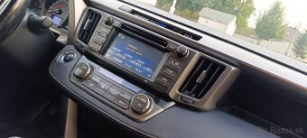 Toyota RAV4 2.2 l D-4D Active - 10