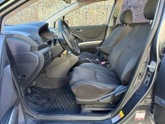 Toyota Corolla Verso 1.8i benzin 2008 - 10