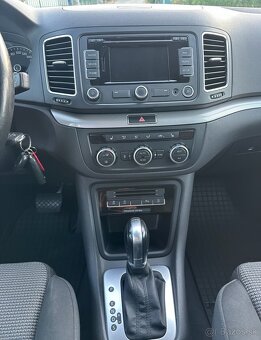 Volkswagen Sharan 2.0 103 kW DSG Webasto 5/2015 nová Stk - 10