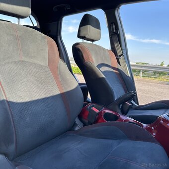 Nissan Juke 85kw benzín 2015 - 10