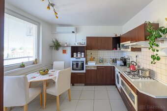 Predám 3 izbový slnečný byt v Pezinku na juhu - 10