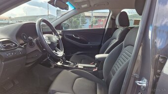 i30 Fastback 1,5 TGDi MHEV 103 kW 7DCT FAMILY - 10