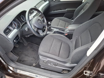 ŠKODA SUPERB COMBI 1,6 TDi 77kW 2014 - 10