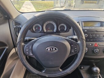 Kia Ceed 1.6 CRDi - 10