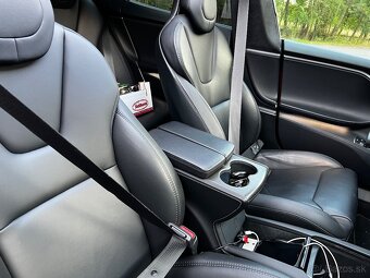 Tesla Model S 75D - 10