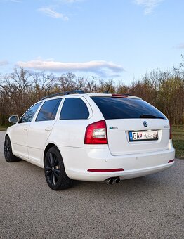 Octavia Combi 2 RS 2.0TSI 147kw - 10