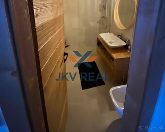 JKV REAL ponúka na predaj výnimočný apartmán v srdci Starého - 10