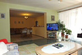 HĽADÁTE DOM, KDE SA BUDE CÍTIŤ PRÍJEMNE CELÁ RODINA? - 10