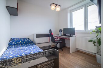 Priestranný 4-izbový byt v obľúbenej lokalite - 10