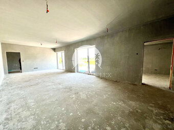 Reality KOMPLEX s.r.o. ponúka na PREDAJ 3 izbový dvojdom-NOV - 10