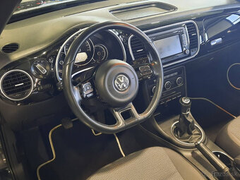 Volkswagen Beetle Cabrio 1.6 TDI Design - 10