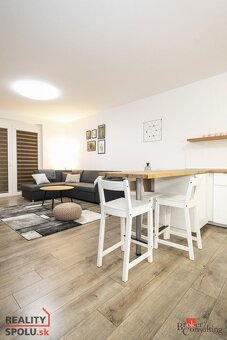 Prenájom 2 izbový byt Banská Bystrica - centrum, novostavba, - 10