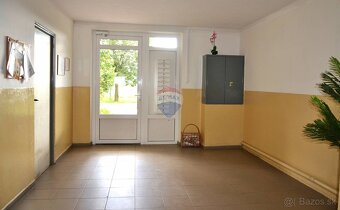 Na predaj 1- izb. byt v meste Poltár - 10