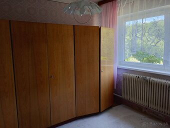 Dom vhodný na chalupu pod horou v okrese Poltár. - 10