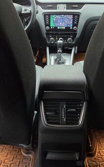 Škoda Octavia Combi 1.5 TSI Team DSG - 10