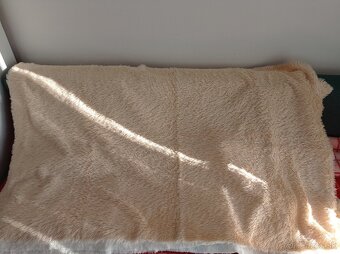 Prehoz na posteľ, prikrývka, deka, obrusy, obrúsky na dekorá - 10