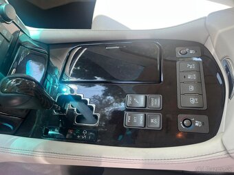 Lexus Ls460 v8 - 10