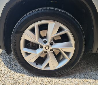 ŠKODA KODIAQ 2.0 TDI SCR EVO STYLE DSG, VIRTUAL, 360° KAMERA - 10