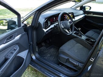 Volkswagen Golf Variant - 10