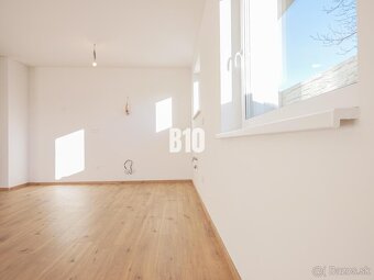 Rodinný dom, ŠTANDARD, upravený pozemok - okres Nitra - 10